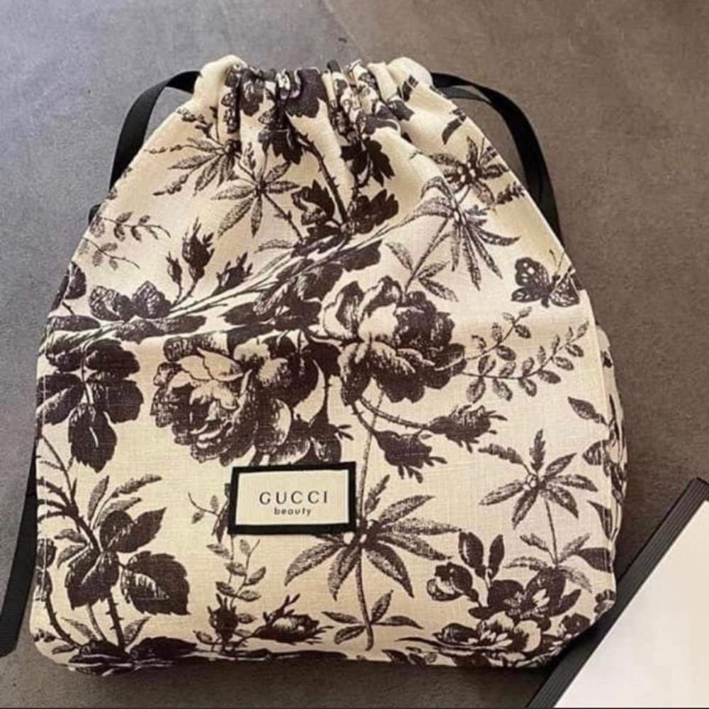 New Gucci💕drawstring cosmetic bag/ pouch